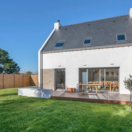 300m De La - Belle Maison A * Sarzeau